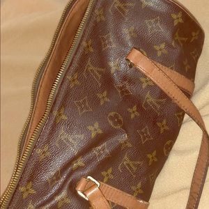 Louis Vuitton Handbangs , wallet, and fennypack